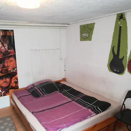 Basement Flat - Mieszkanie W Niskim Parterze Lejlighed *