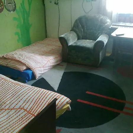 Lejlighed Basement Flat - Mieszkanie W Niskim Parterze