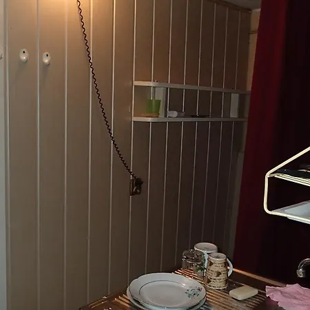 Lejlighed Basement Flat - Mieszkanie W Niskim Parterze *