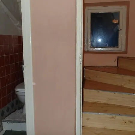Basement Flat - Mieszkanie W Niskim Parterze Lejlighed