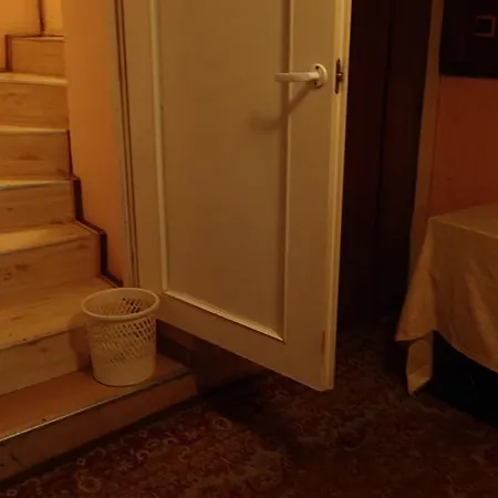 Basement Flat - Mieszkanie W Niskim Parterze Lejlighed Gdynia
