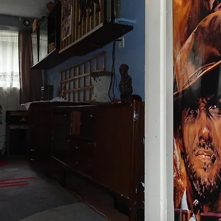 Lejlighed Basement Flat - Mieszkanie W Niskim Parterze *
