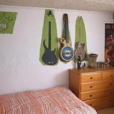 Basement Flat - Mieszkanie W Niskim Parterze *